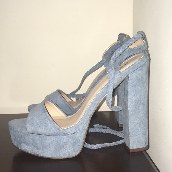 Platform heels - Picture 2 of 2